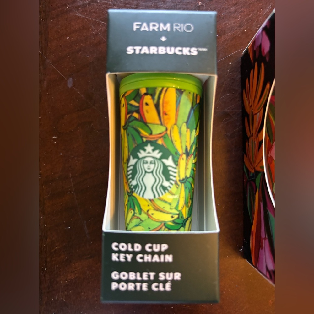 FARM Rio Green and Yellow Cold Cup Key Chain
